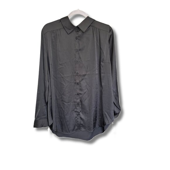 Gently Used Torrid Madison Crepe De Chine Button-Front Long Sleeve Shirt Size 3x - Picture 3 of 8